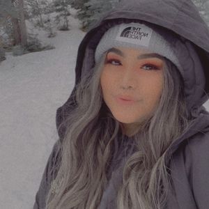 Meet your Posher, Rose